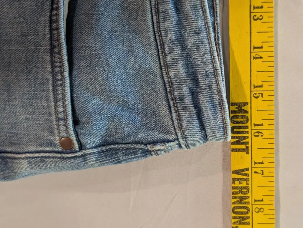 Wrangler Retro Shorts Womens 31 Blue Denim Hot Pants Mid Rise Stretch 3 Inseam